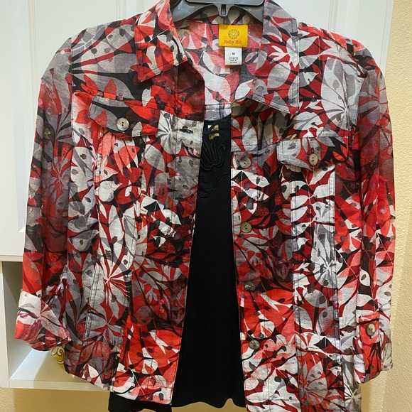 Dresses & Skirts - Ruby Road red and black Jacket lace top in black S 10 $20